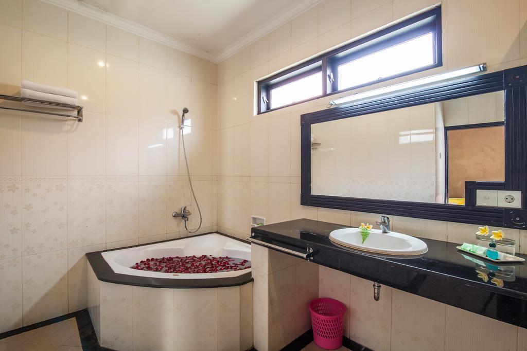Puri Yuma Hotel Denpasar Eksteriør billede