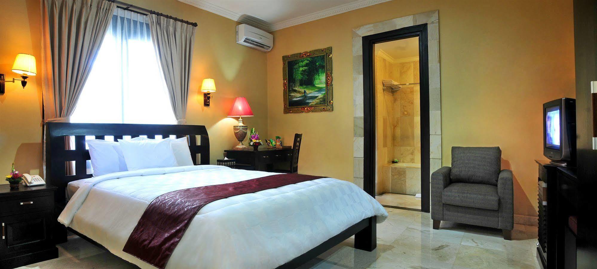 Puri Yuma Hotel Denpasar Eksteriør billede