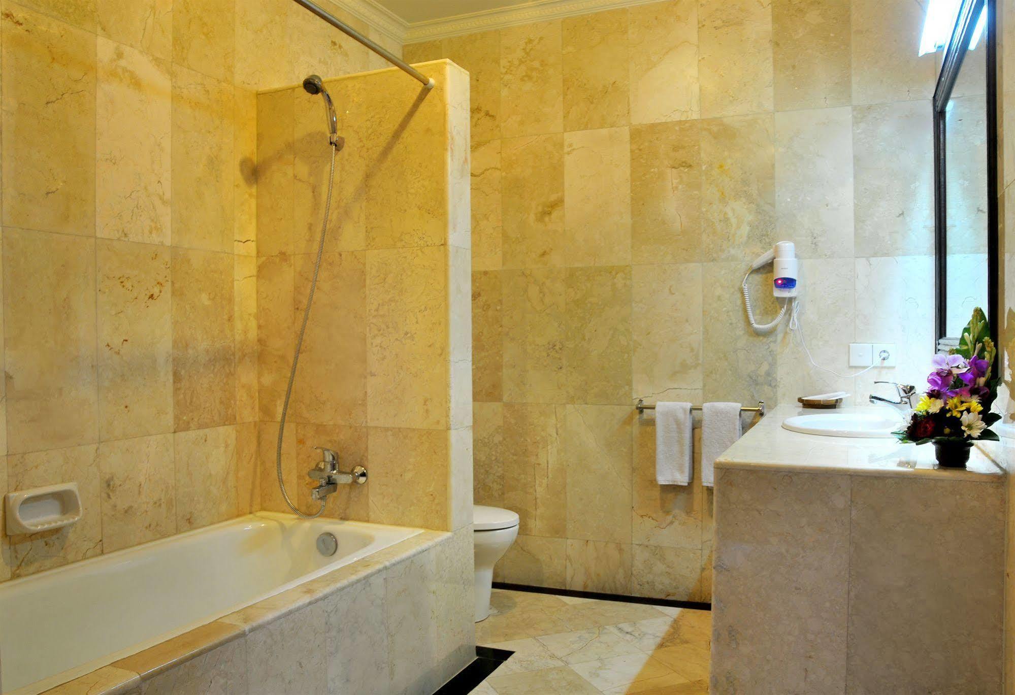 Puri Yuma Hotel Denpasar Eksteriør billede