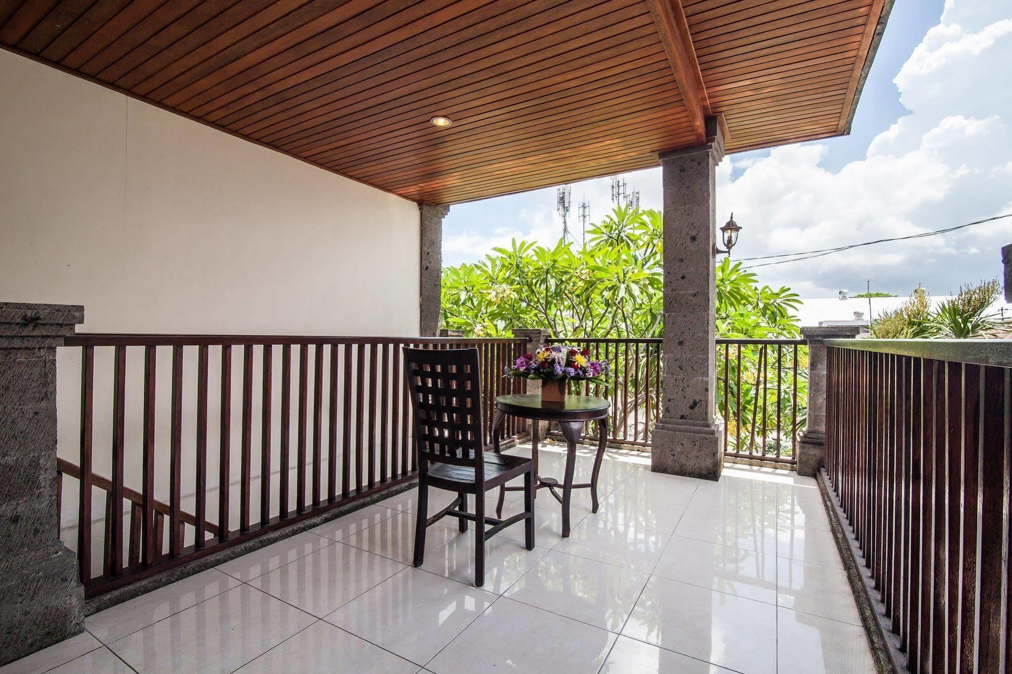 Puri Yuma Hotel Denpasar Eksteriør billede